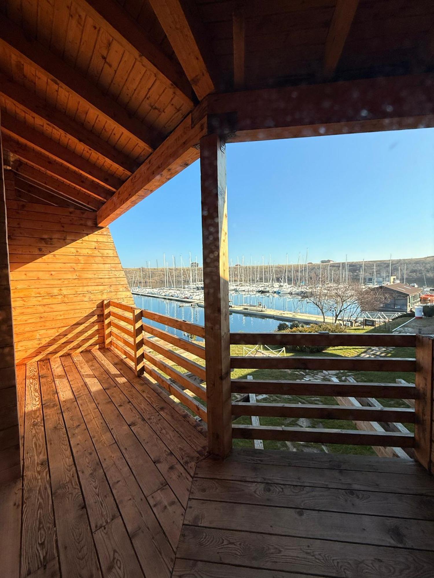 Lifeharbour Limanu Hotel Kültér fotó