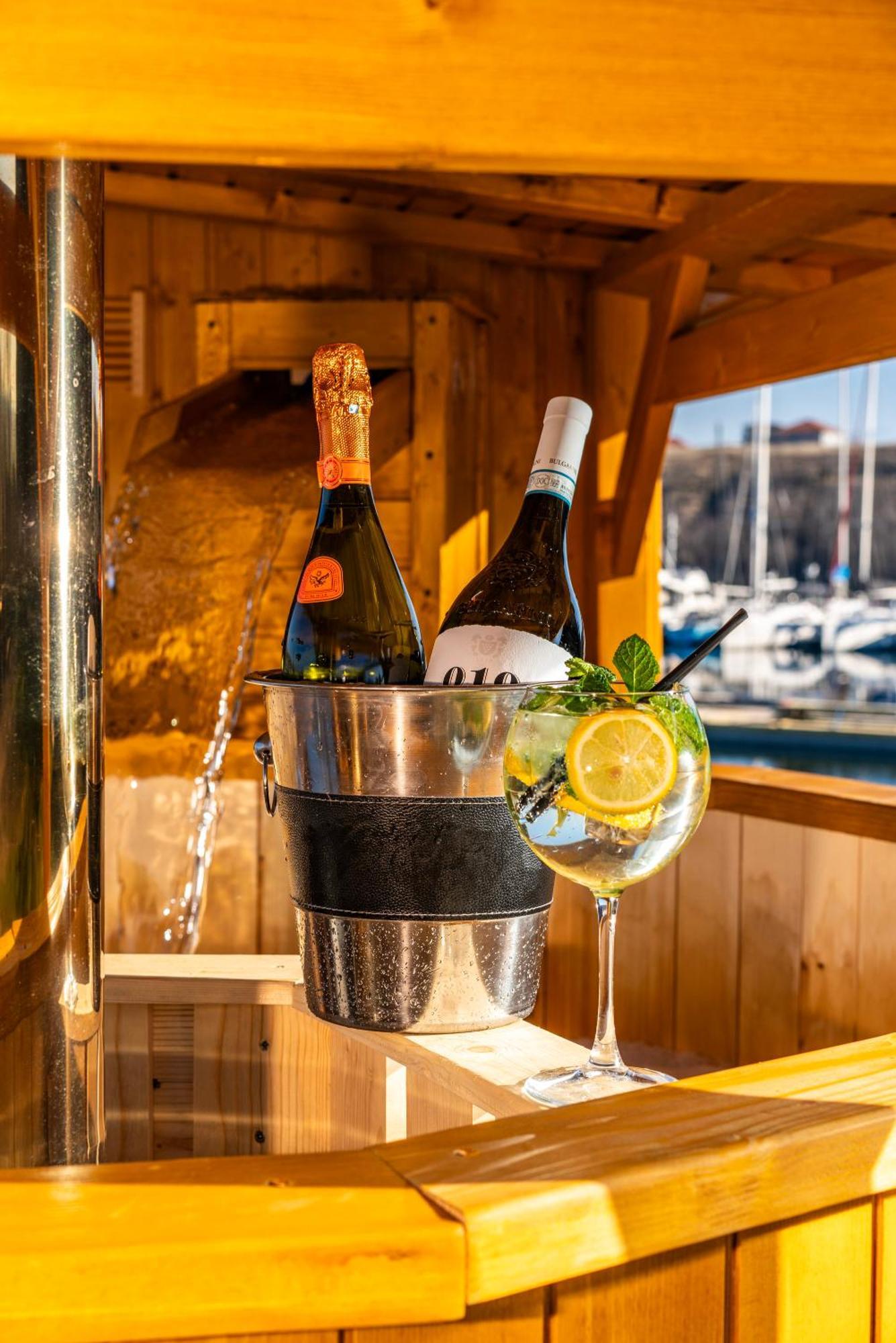 Lifeharbour Limanu Hotel Kültér fotó